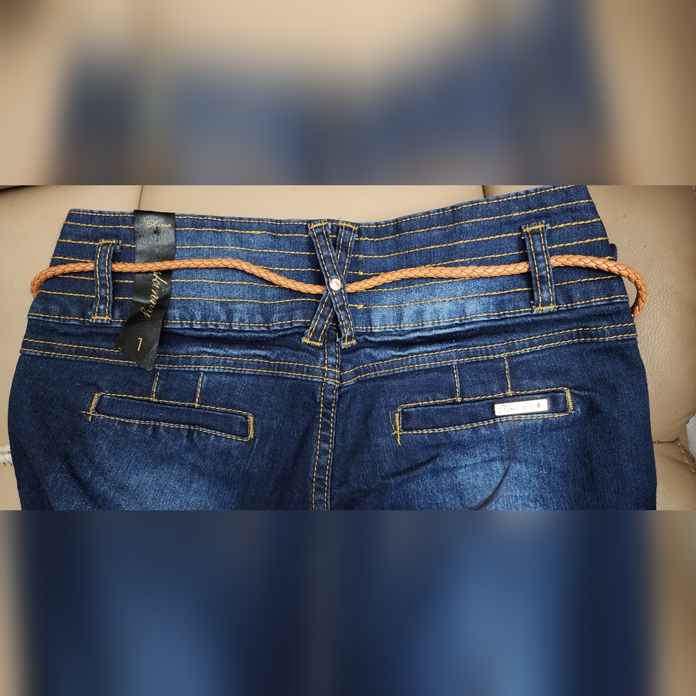 Jeans - Picture 3 of 3